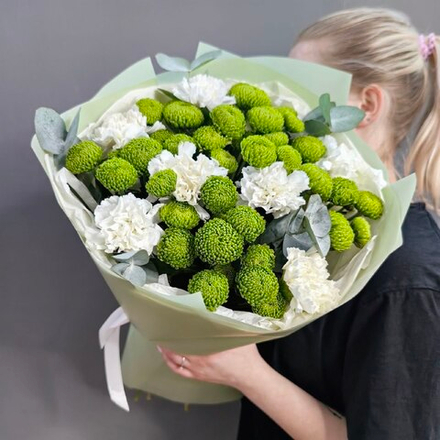 Букет в бело-зеленой гамме