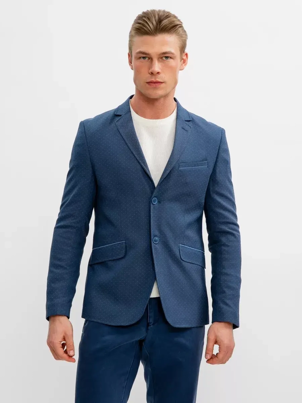 Пиджак повседневный под джинсы классический в офис