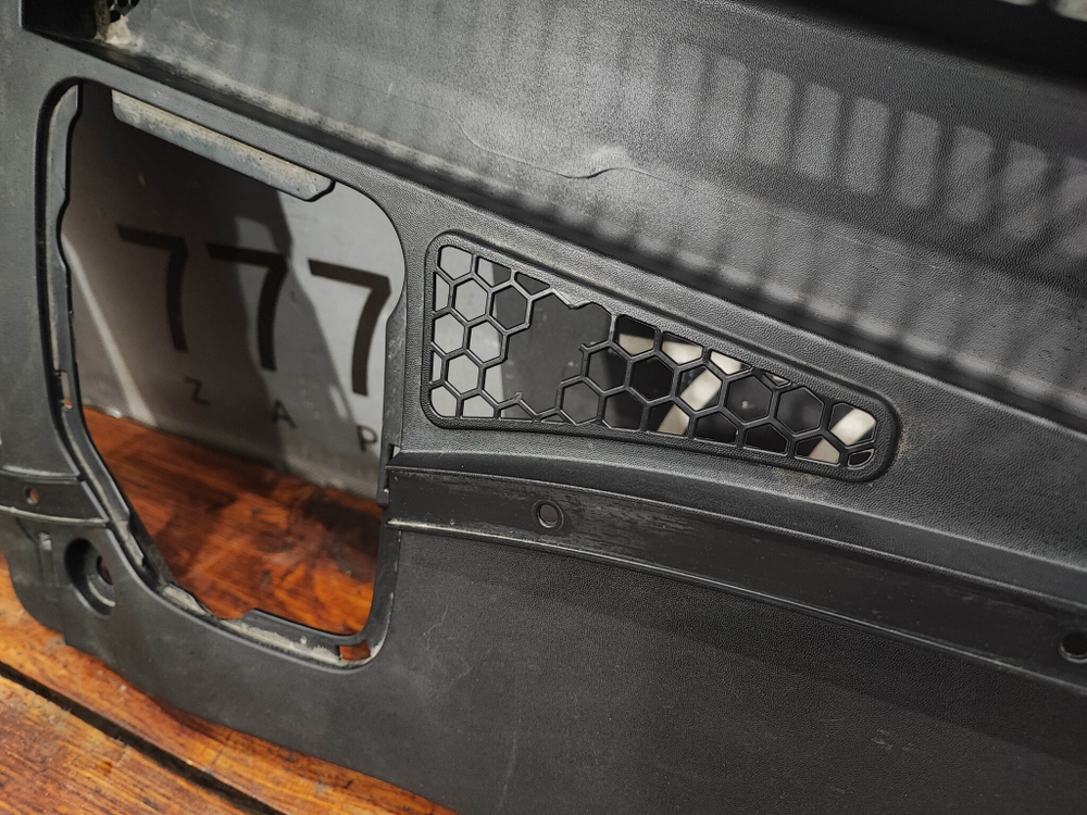 Решетка стеклоочистителей (Жабо) Chery Arrizo 8 22-нв Б/У Оригинал 609000972AA