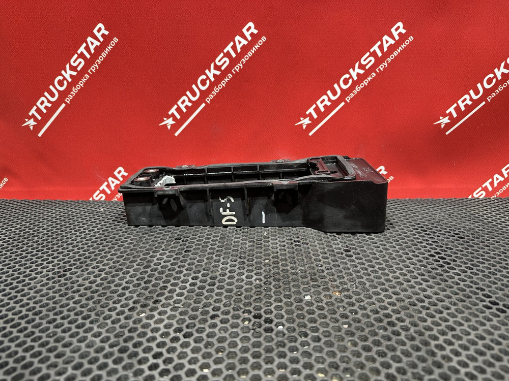 Накладка коробки электроразъёмов