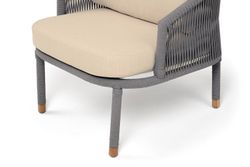 "Верона" кресло плетеное из роупа, каркас алюминий светло-серый (RAL7035) муар, роуп светло-серый круглый, ткань Mossle светло-бежевая