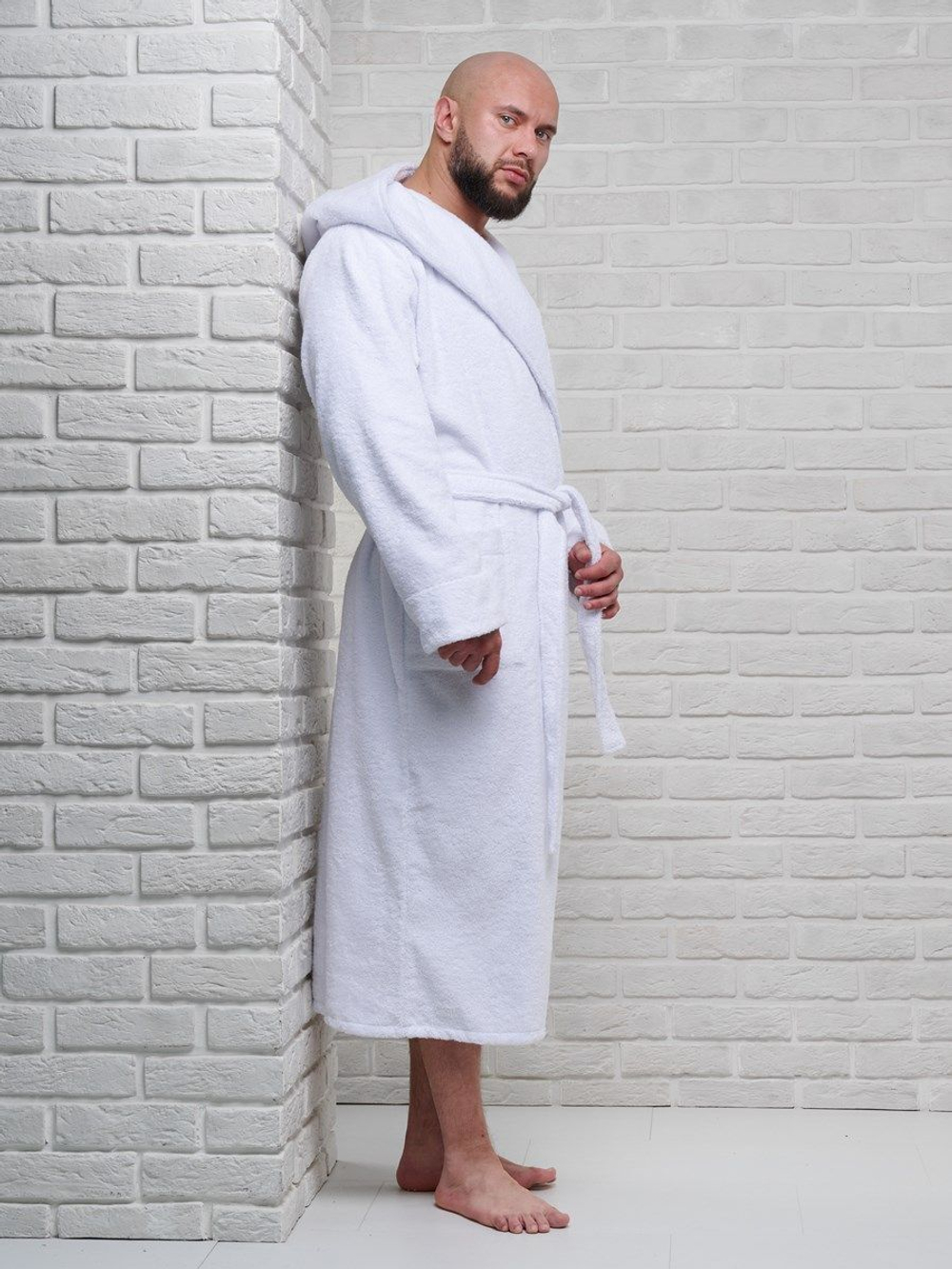 Халат махровый с капюшоном 52-54 белый
