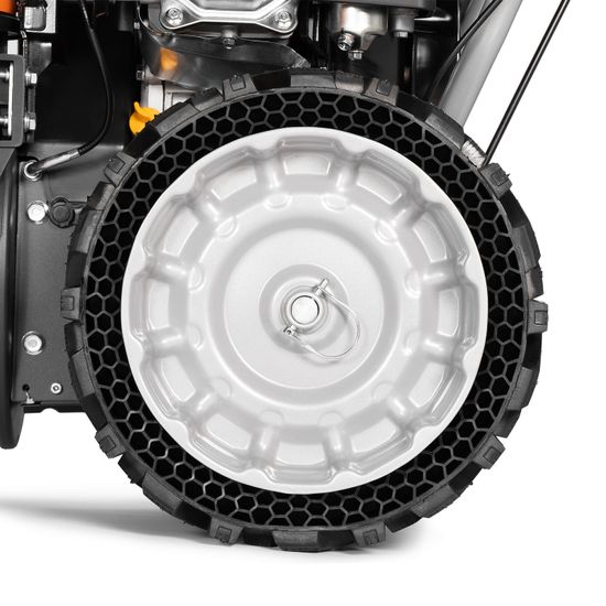 Бензиновый снегоуборщик "DAEWOO" S 6560