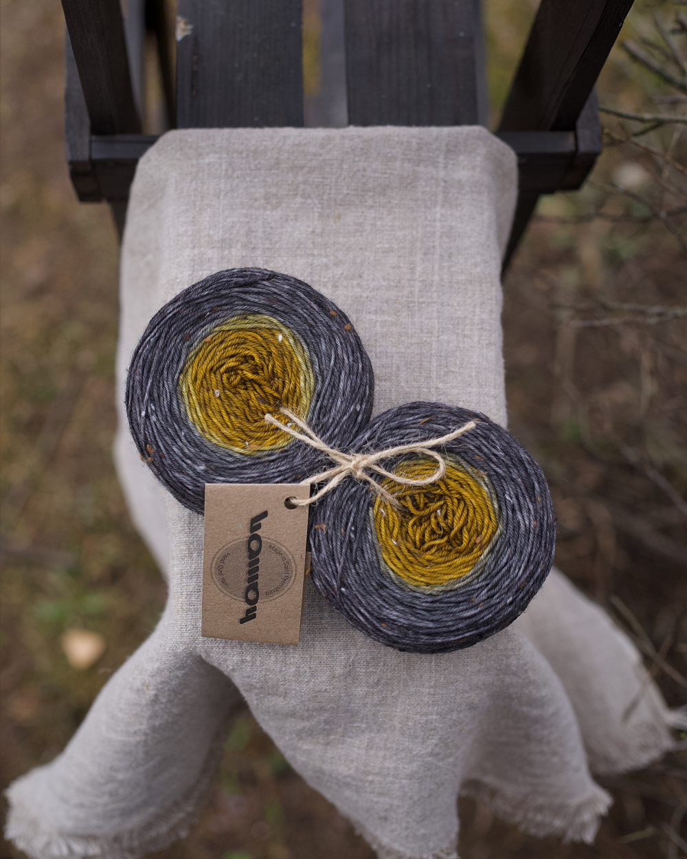 Носочный твидовый градиент "Графит с горчицей"