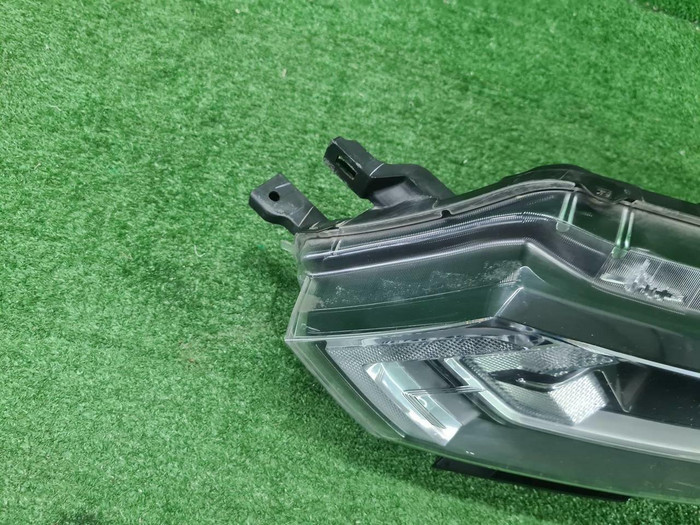 Фара левая Nissan Qashqai 2 j11 2017-2023 галоген