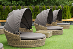 "Стильяно" плетеная кровать круглая, цвет соломенный