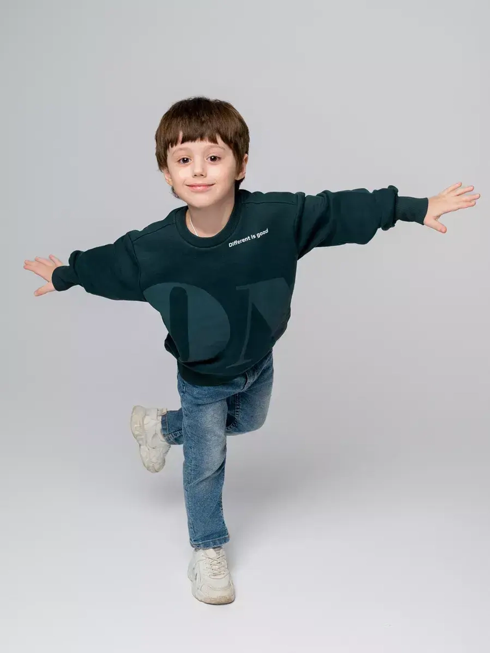Свитшот для мальчика спортивный зеленый