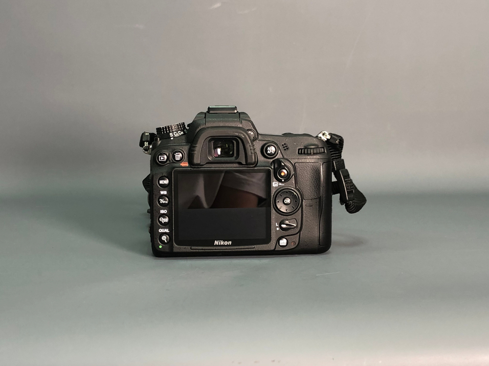 Nikon D7000 6.500 кадров