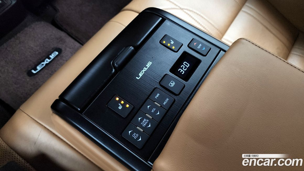 Lexus ES300h 7 Generation Executive (01.2020)