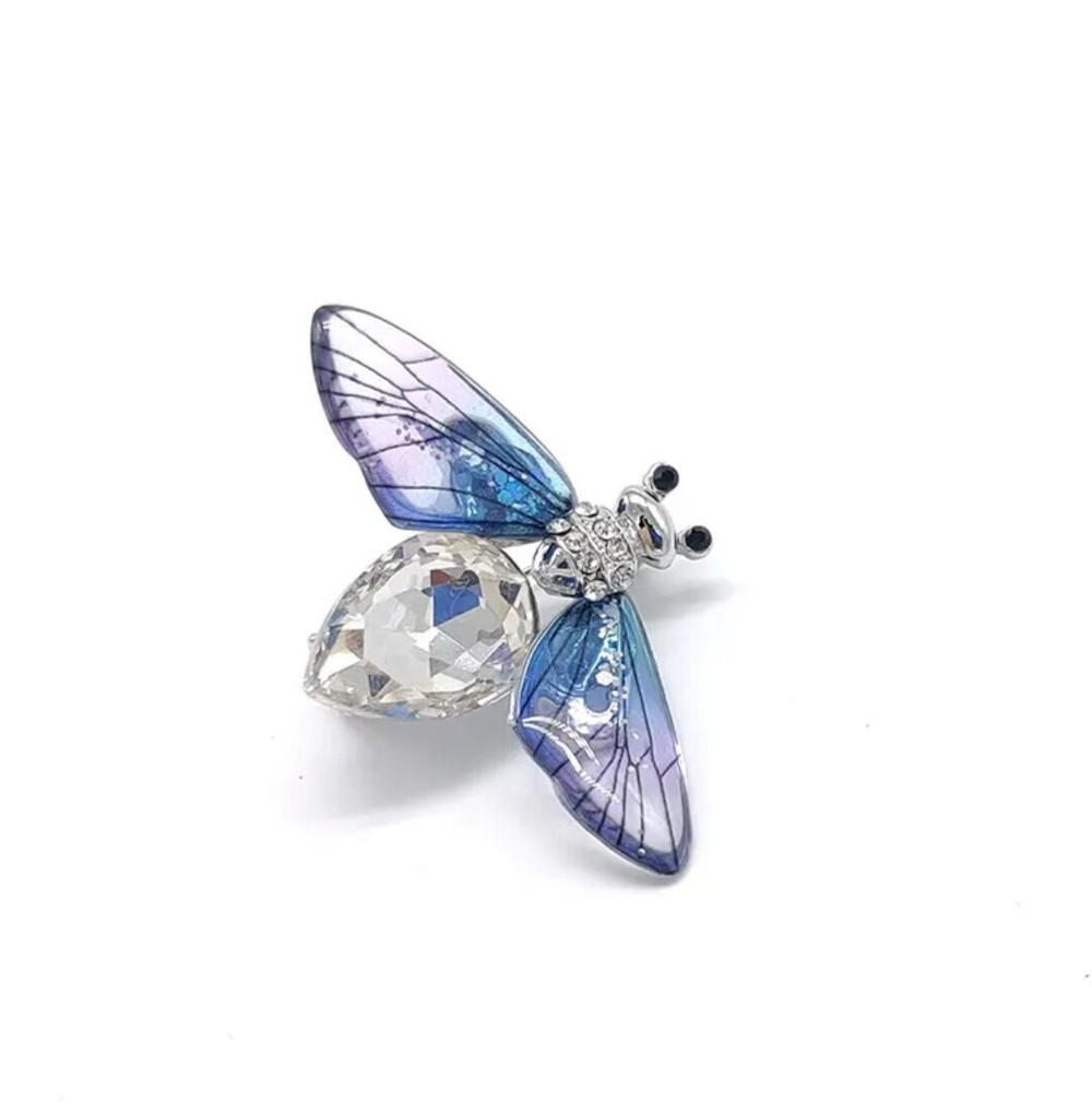 Брошь. Брошка. Муха. Цвет белая