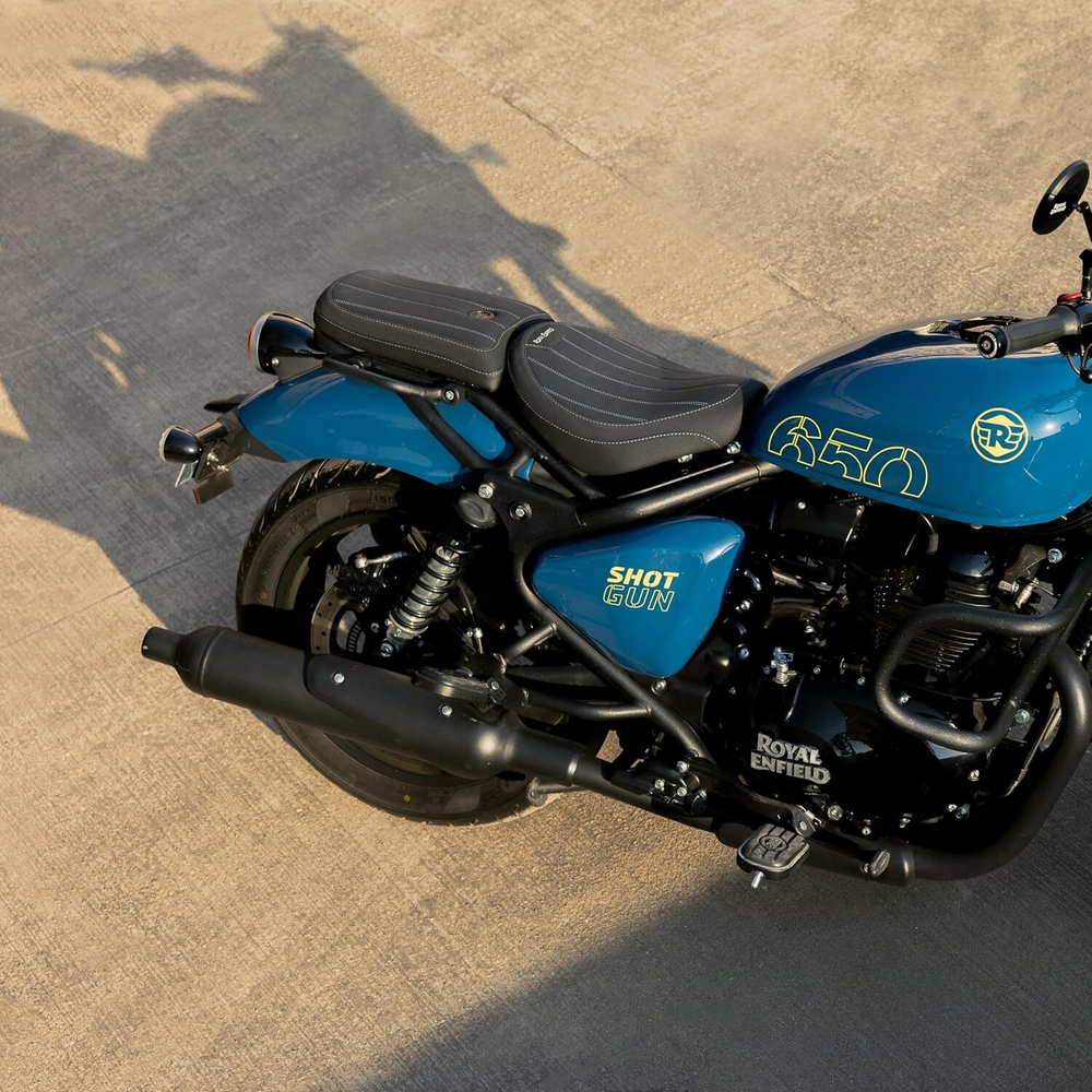 Водительское сиденье Royal Enfield Black Signature Shotgun 650 KXA00241