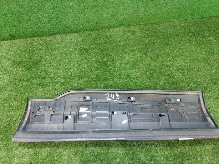 Накладка двери задняя левая Audi Q7 2 (2015-н.в.)