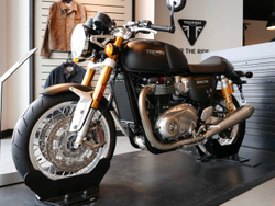 Triumph Thruxton 1200 R