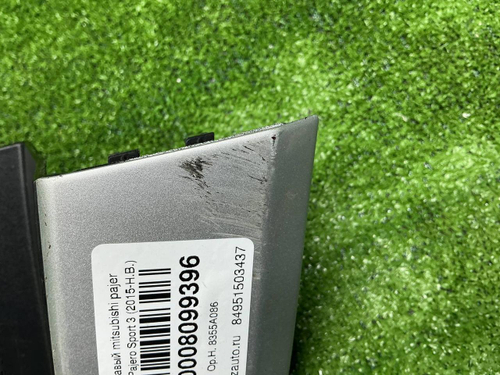 Накладка правая Mitsubishi Pajero Sport 3 (15-21)