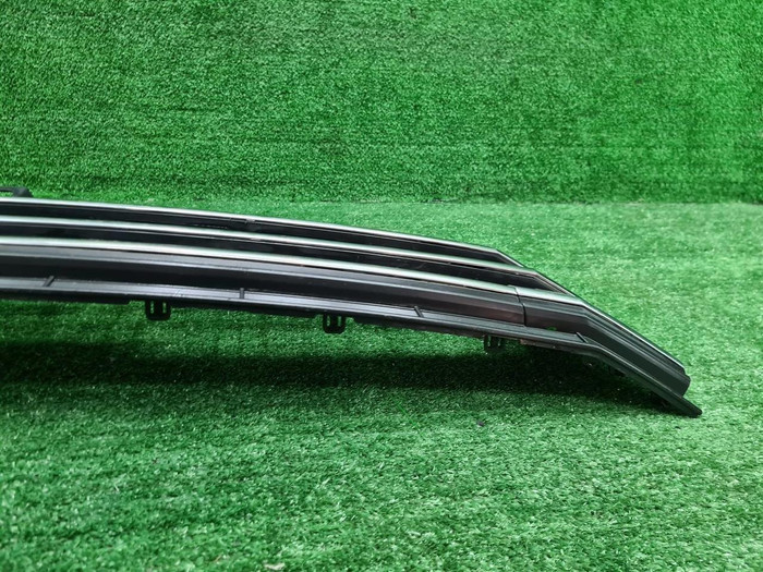 Решетка переднего бампера Highlander 3 U50 (16-19)