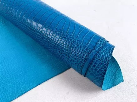 Crocco Bagon Aquazurra (0,8-1,0 мм), цв. Голубой, натуральная кожа