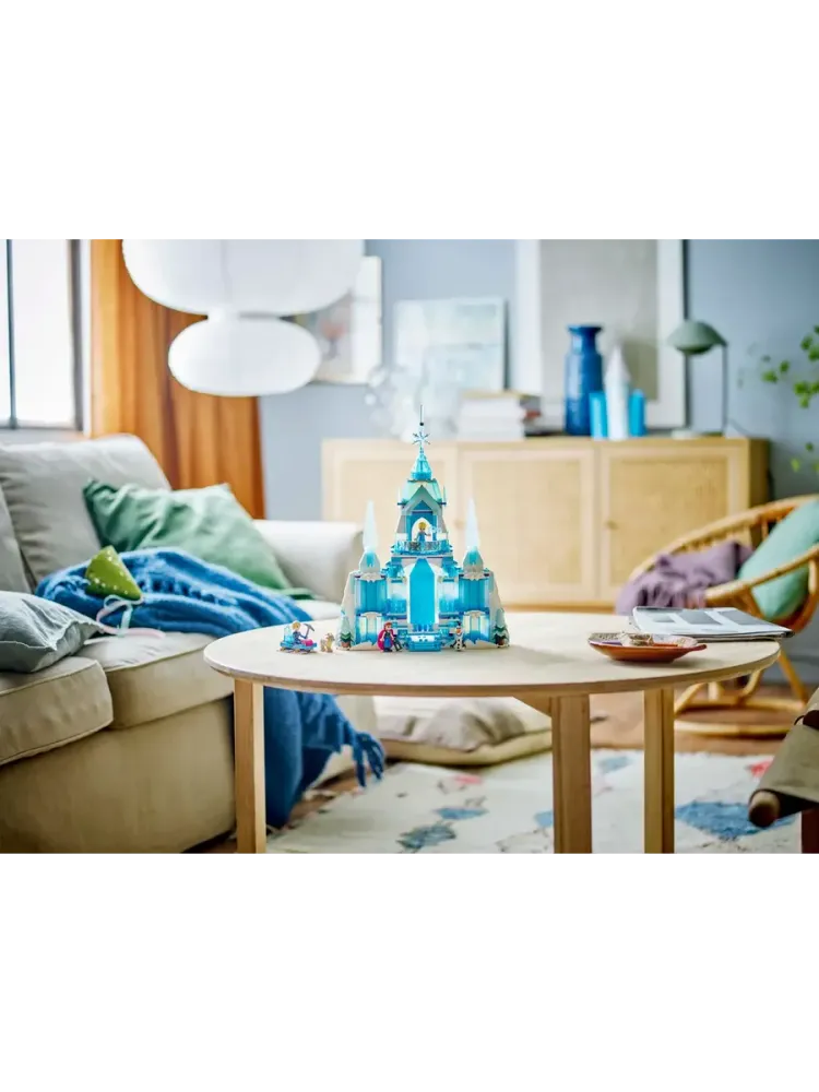 Конструктор Disney 43244 Ледяной дворец Эльзы