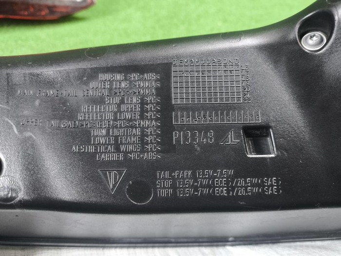 Фонарь правый внешний Porsche Cayenne 3 (17-23)