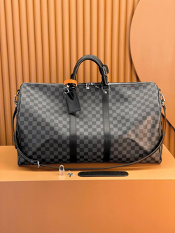 Сумка Louis Vuitton