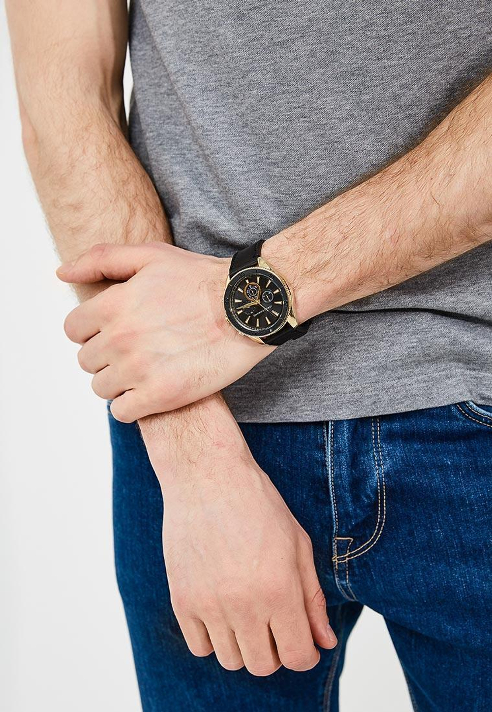 Мужские наручные часы Armani Exchange AX1818