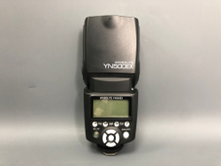 YongNuo YN-500EX Speedlite