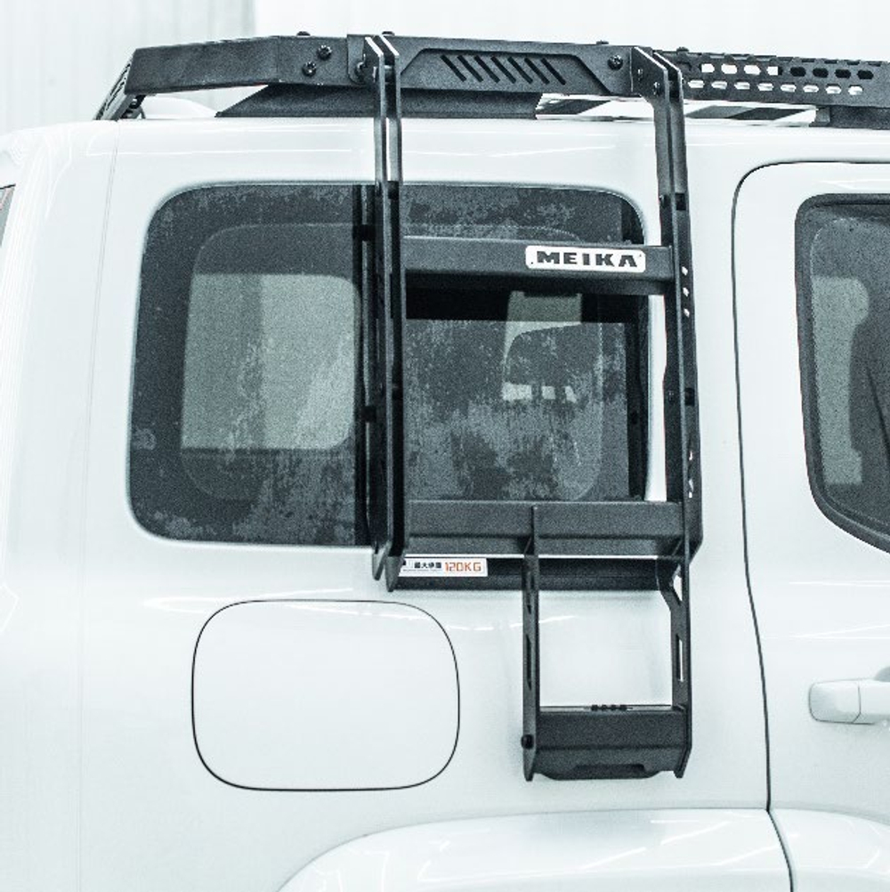 Боковая лестница Hi4-T для Tank 300