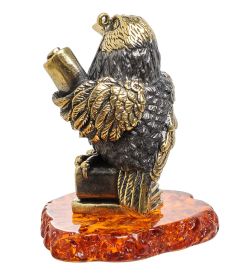 Народные промыслы AM-1478 Фигурка «Ворон со свитком» (латунь, янтарь)