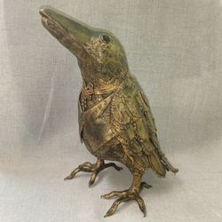 Ворон в жилете