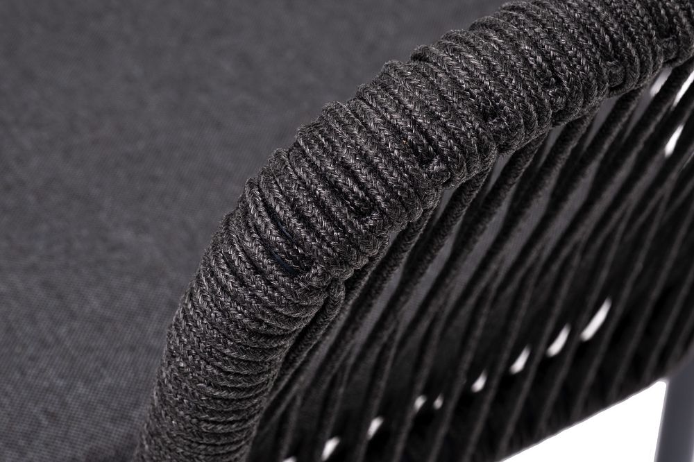 "Марсель" стул плетеный из роупа, каркас алюминий темно-серый (RAL7024) муар, роуп темно-серый круглый, ткань темно-серая 027