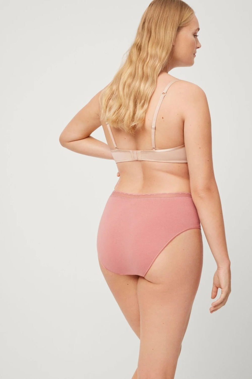 19536 High waist Трусы высокие YSABEL MORA