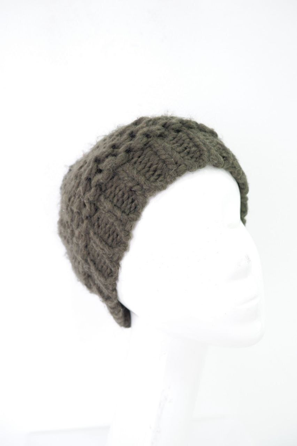 Шапка Clockhouse с помпоном