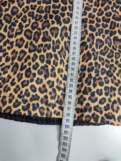 Плащ с анималистичным принтом 46 размер