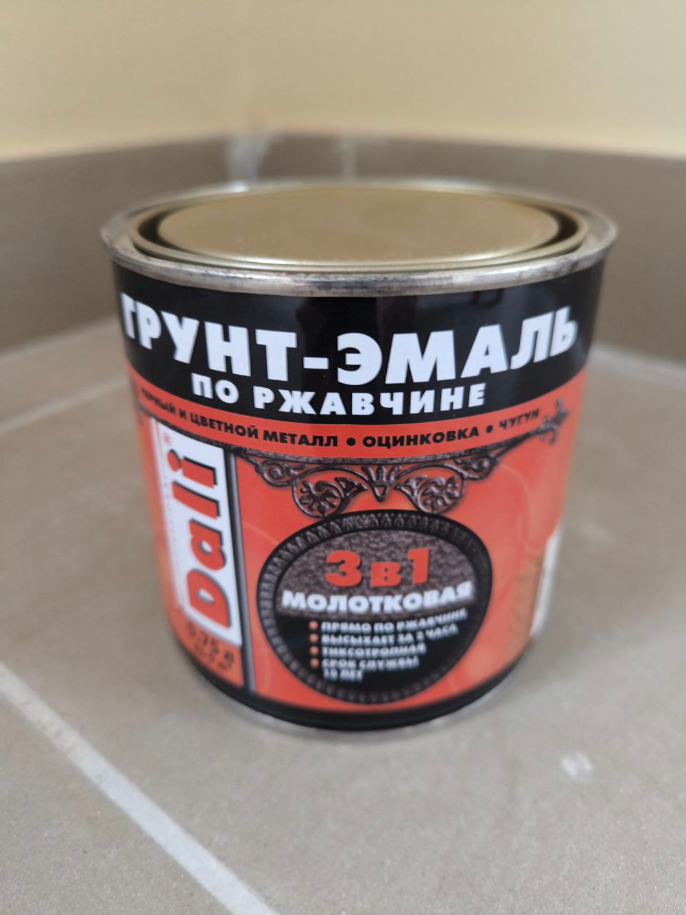 Грунт-эмаль по ржавчине "DALI" 3 В 1 МОЛОТКОВАЯ ЗОЛОТИСТАЯ 0,75 л
