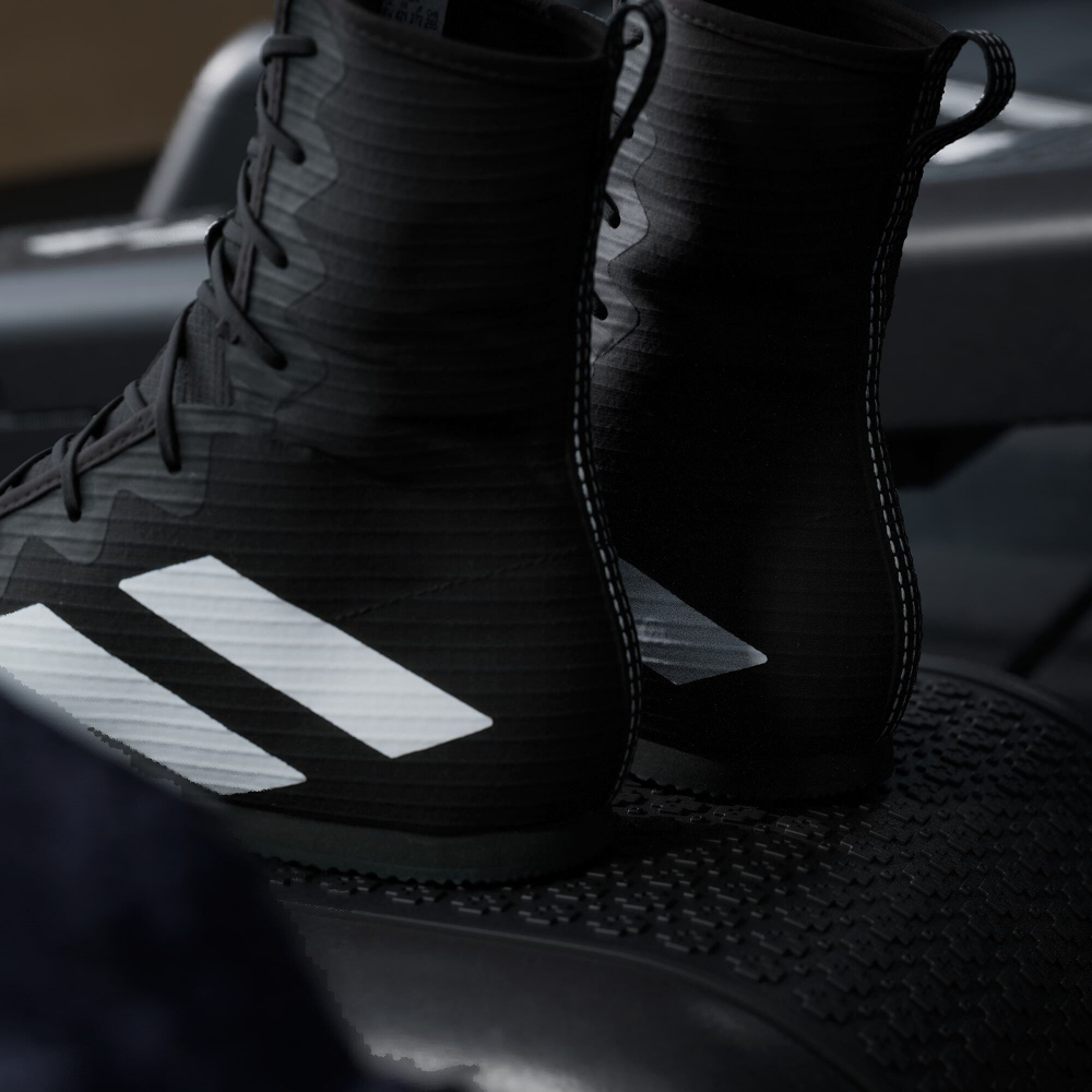 Adidas Высокие кроссовки Box Hog 4, черный/белый