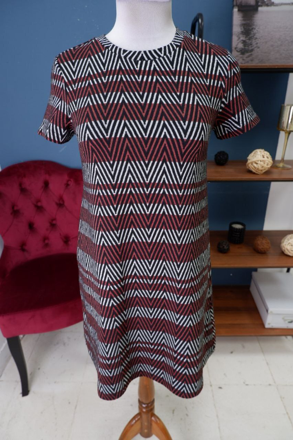 Платье Ostin на каждый день 44 размер