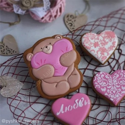 Вырубка для пряника, печенья, мастики "Влюбленный мишка Тедди" + трафарет