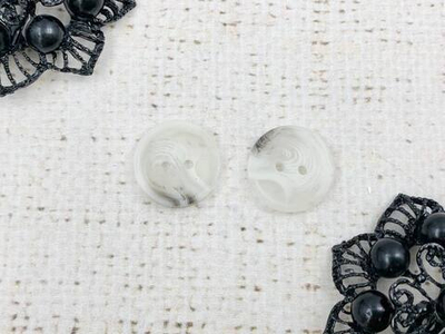 Пуговицы, d 1,8 см, 2 прокола, светло-молочный