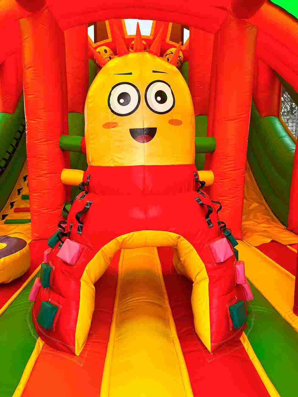 Коммерческий надувной батут с крышей «Смайлики», 10*6*6 м