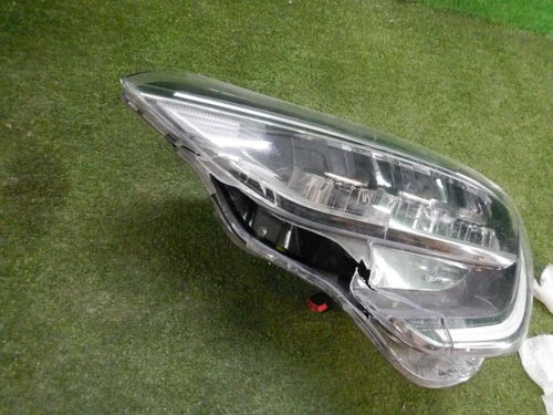 Битая Фара левая Renault Arkana (2019-н.в.) LED