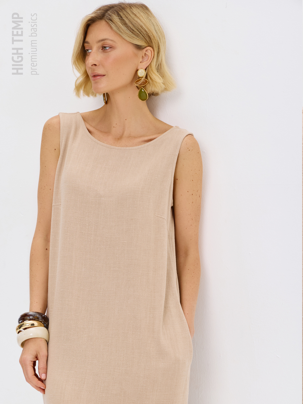 Льняной сарафан макси с карманами