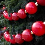 Игрушка-украшение "Бусы из шаров на большую елку"