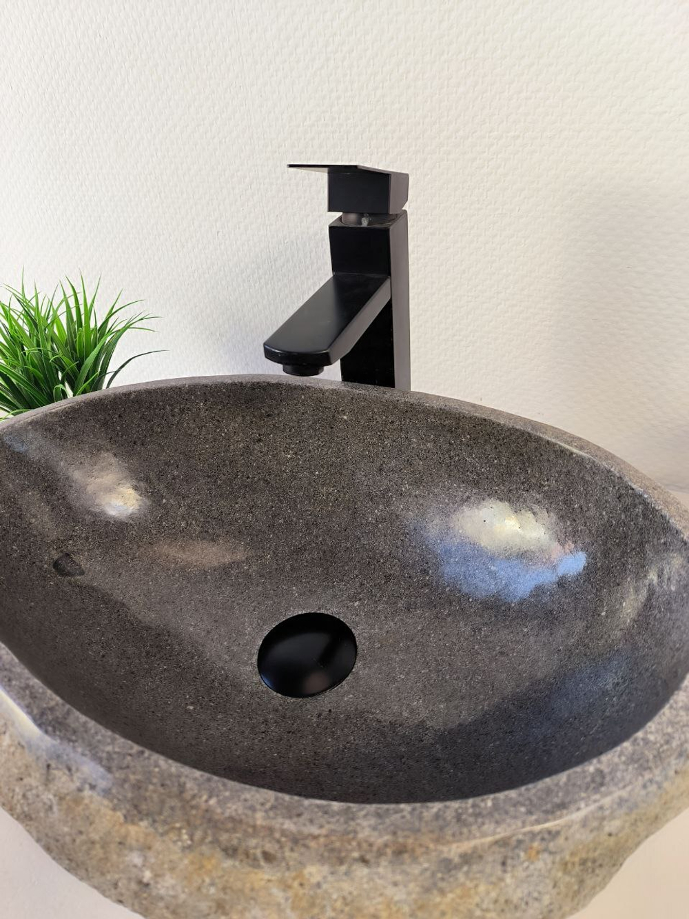 Раковина из речного камня RS-65956 48х33х15 из натурального камня