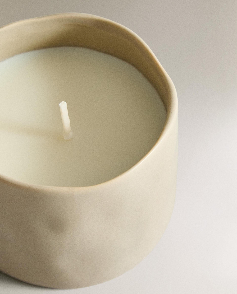 Zara Home - Ароматическая свеча flor de noviembre, 150 г