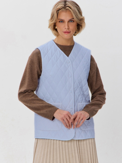 Легкий стеганый жилет с накладными карманами