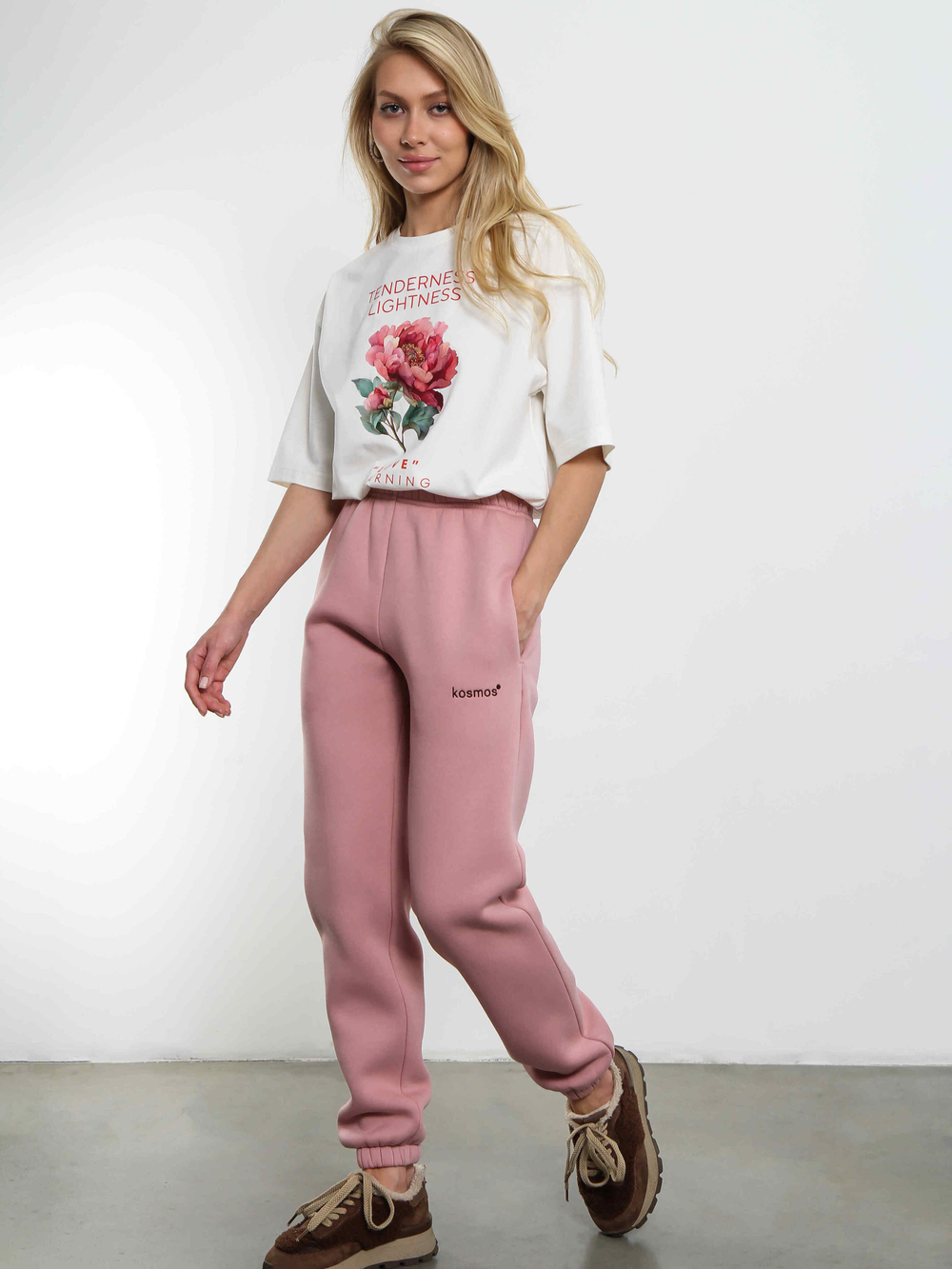 Футболка женская с оверсайз Пион (молочный)