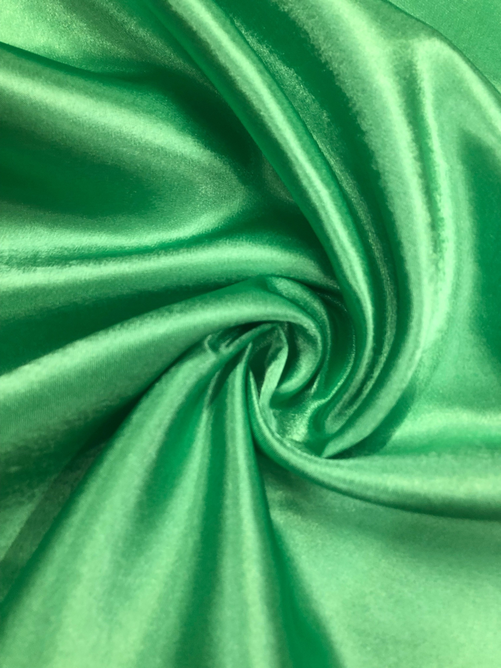 Ткань Креп-сатин светло зеленый, артикул 327770