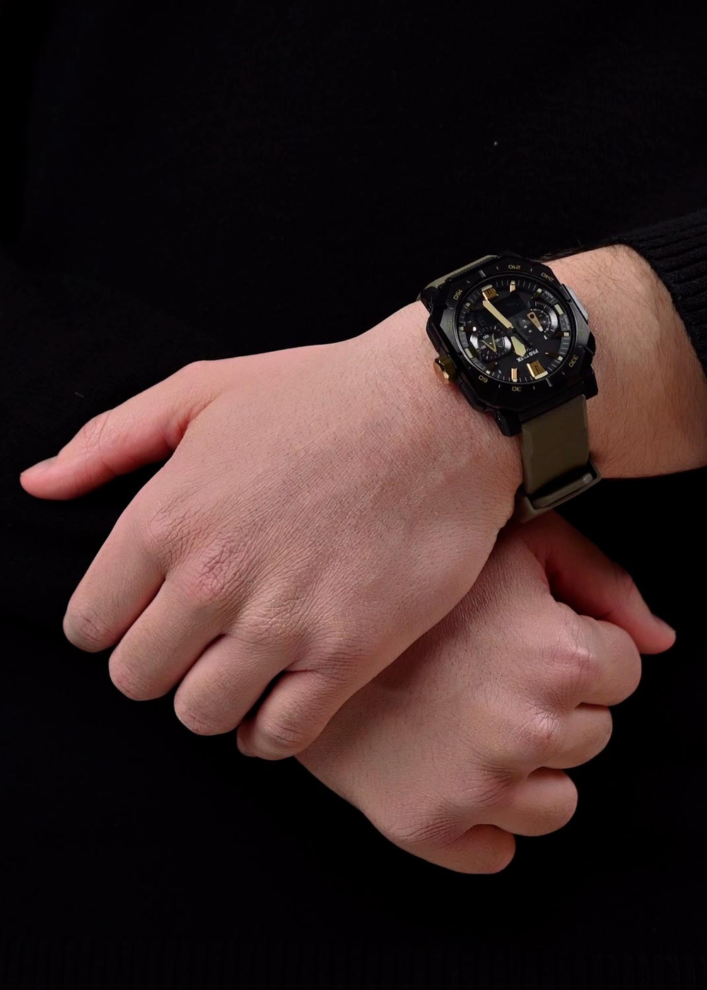 Часы Casio PRW-B1000-5