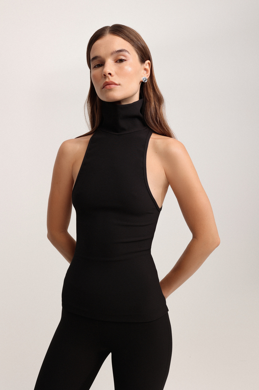 Топ без рукавов в рубчик