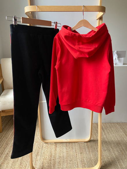 Новый хлопковый костюм Givenchy, 140