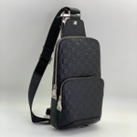 Сумка-слинг Louis Vuitton